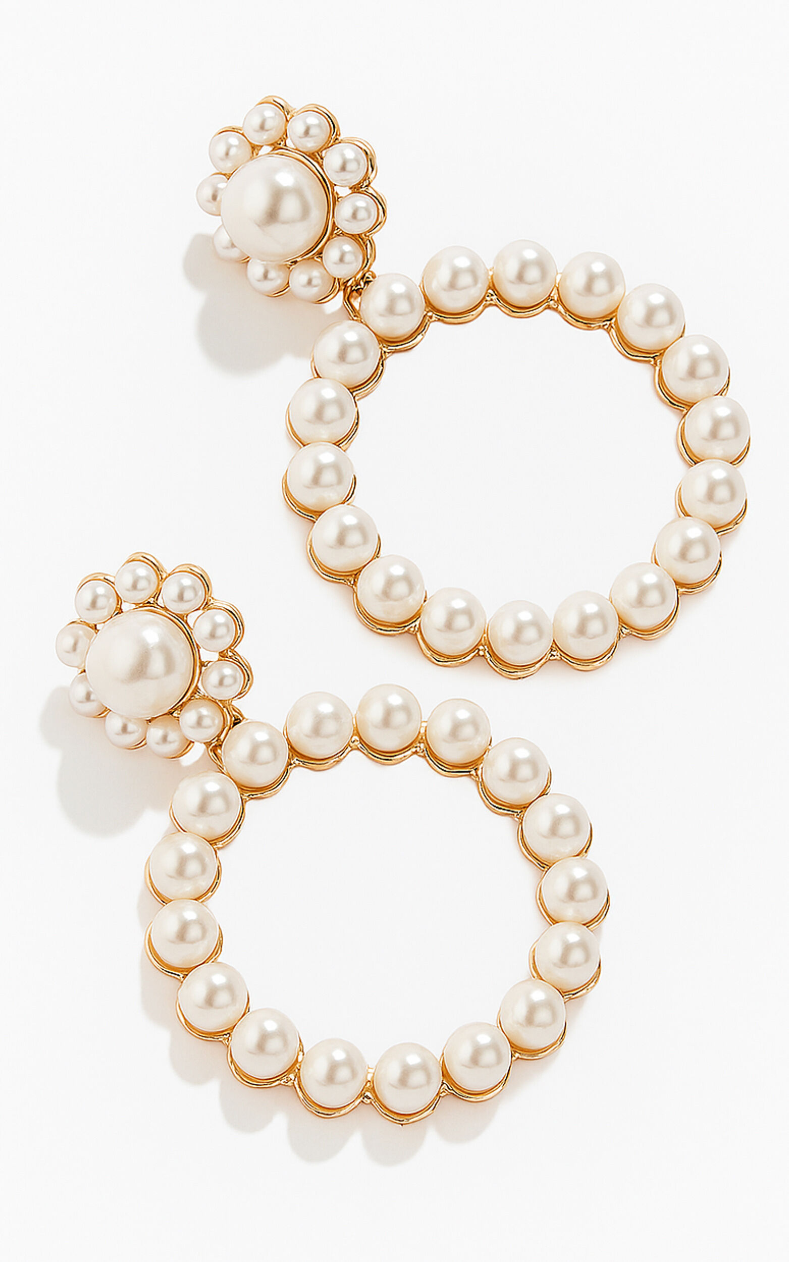 Eunbie Faux Pearl Circle Drop Earrings in Gold 6 Eunbie Faux Pearl Circle Drop Earrings in Gold