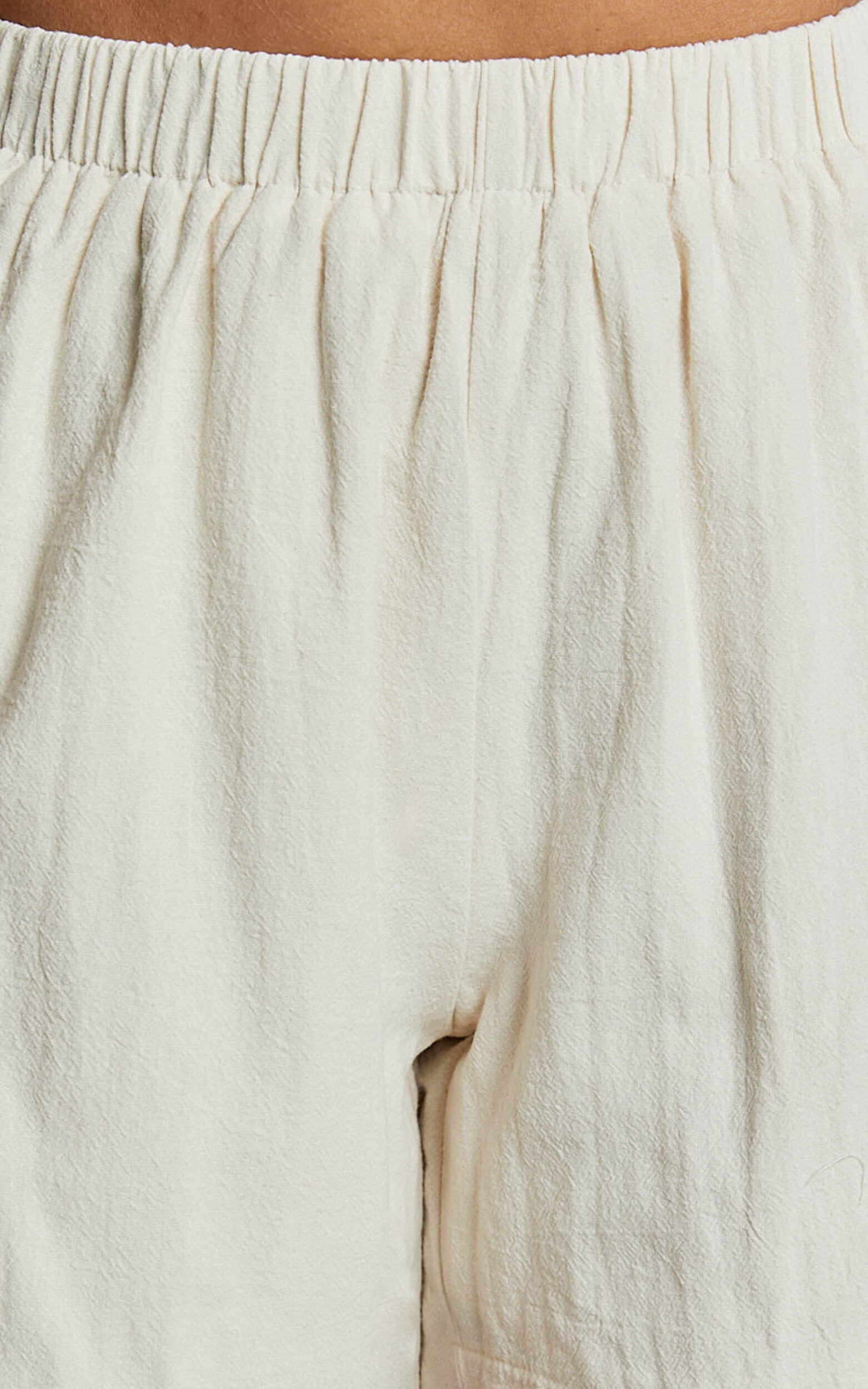 Josie Shorts - Linen Look Red Trim Detail Shorts in Cream & Red Print 12 Josie Shorts - Linen Look Red Trim Detail Shorts in Cream & Red Print